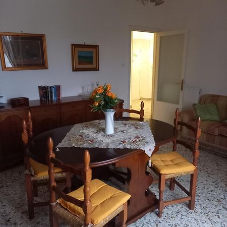 Casa Zi' Peppe Appartement Capranica Buitenkant foto